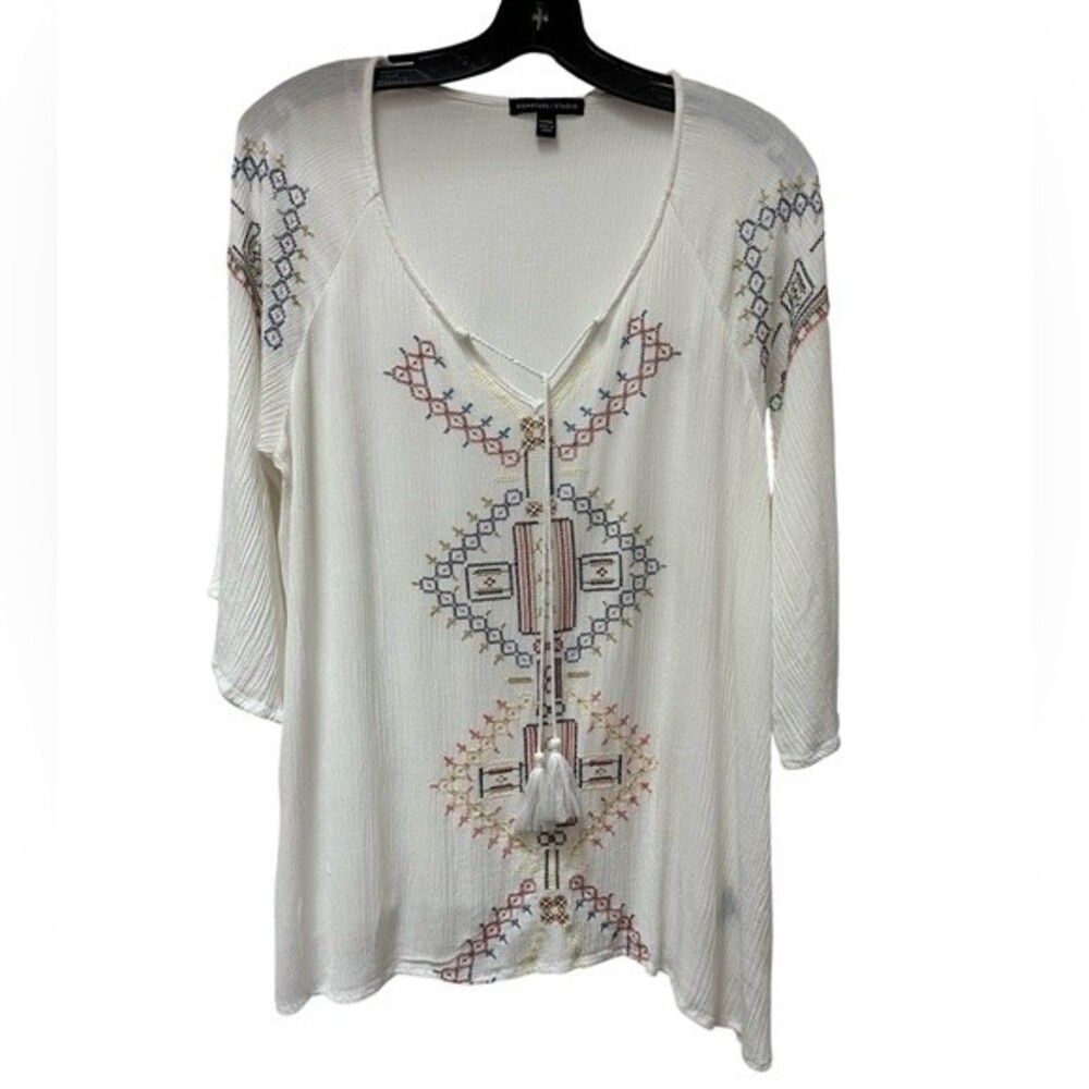 Signature Studio Boho White Flutter Sleeve Embroidered Tassel Tie Top Si…